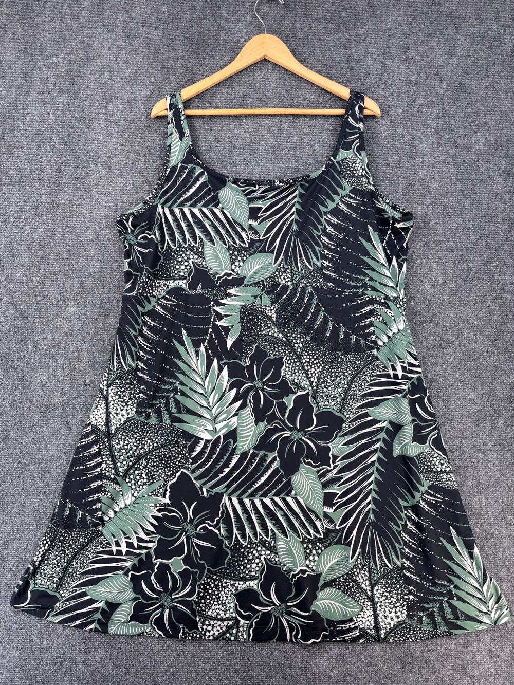Columbia PFG Green Leafy Omni Freeze Advance Cooling Dress Women’s 2X UPF50